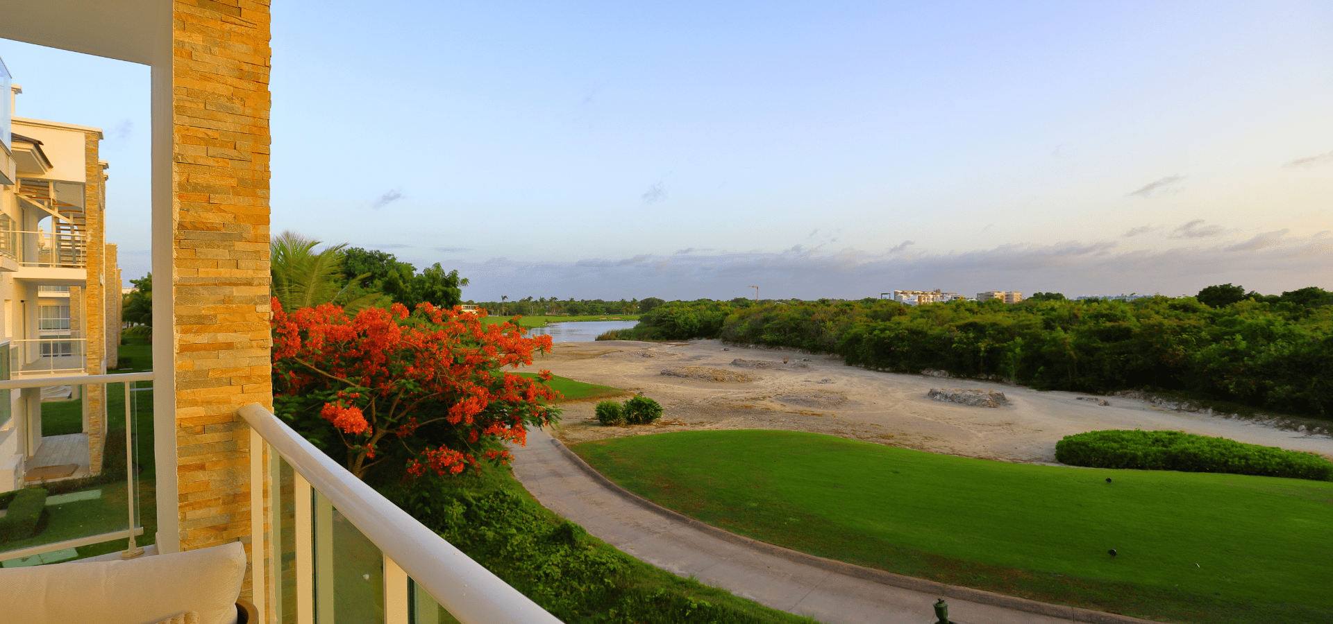  DISP RENTA CORTA - Cana Bay Frente Campo de Golf / Piscina  