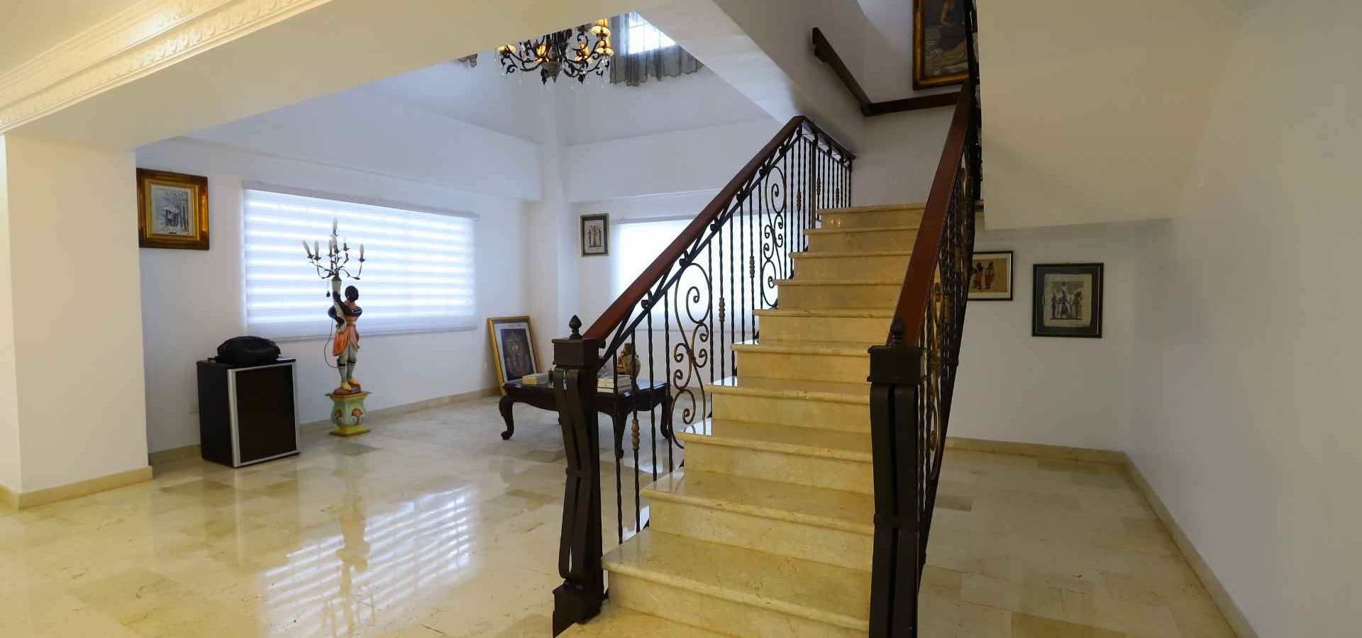 Penthouse Clásico de 650 m² en Bella Vista 3 Niveles 